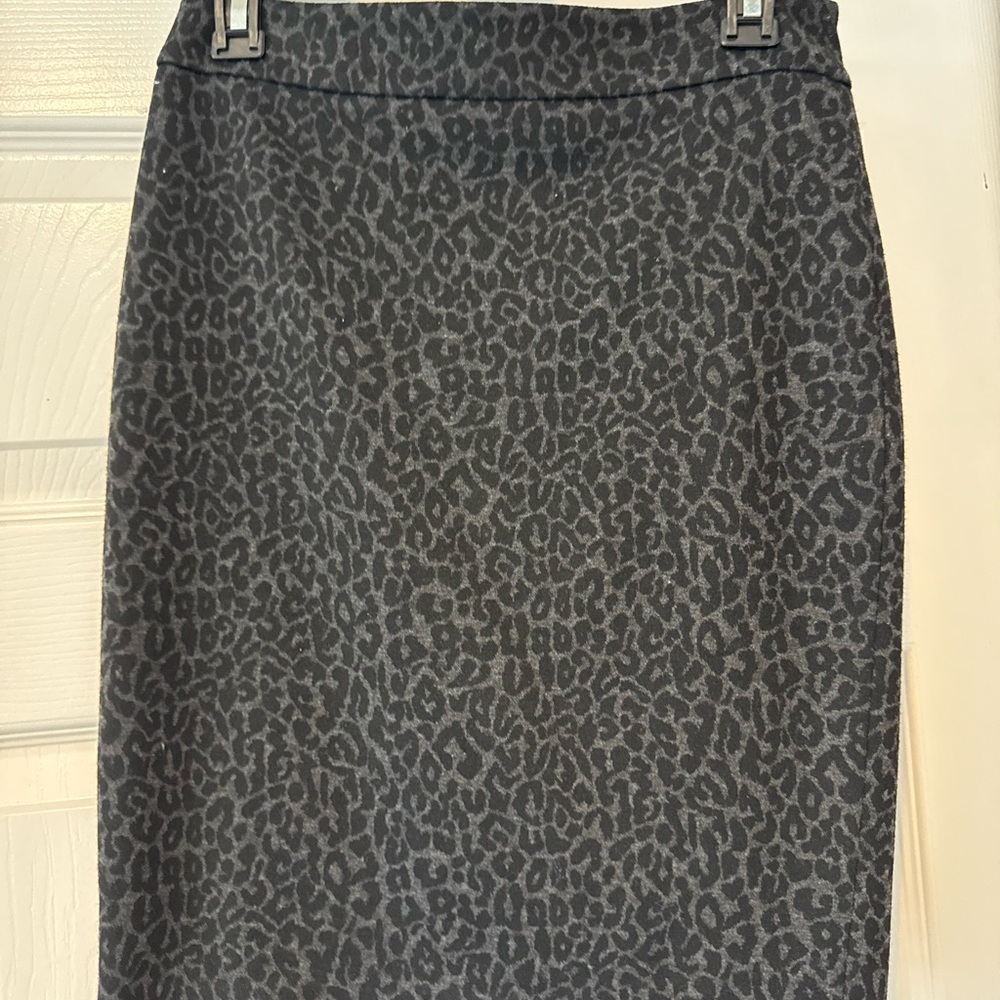 LOFT Gray Pencil Skirt Knee-length Work